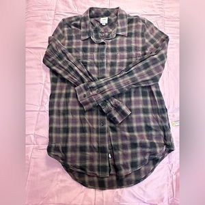 ⭐️SOLD⭐️ Van’s flannel
